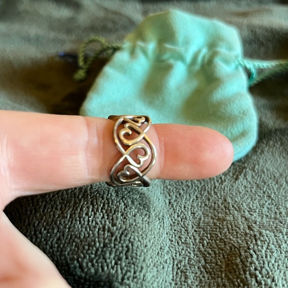 Tiffany & Co Hearts Ring, size 5.5 - Picture 2 of 2